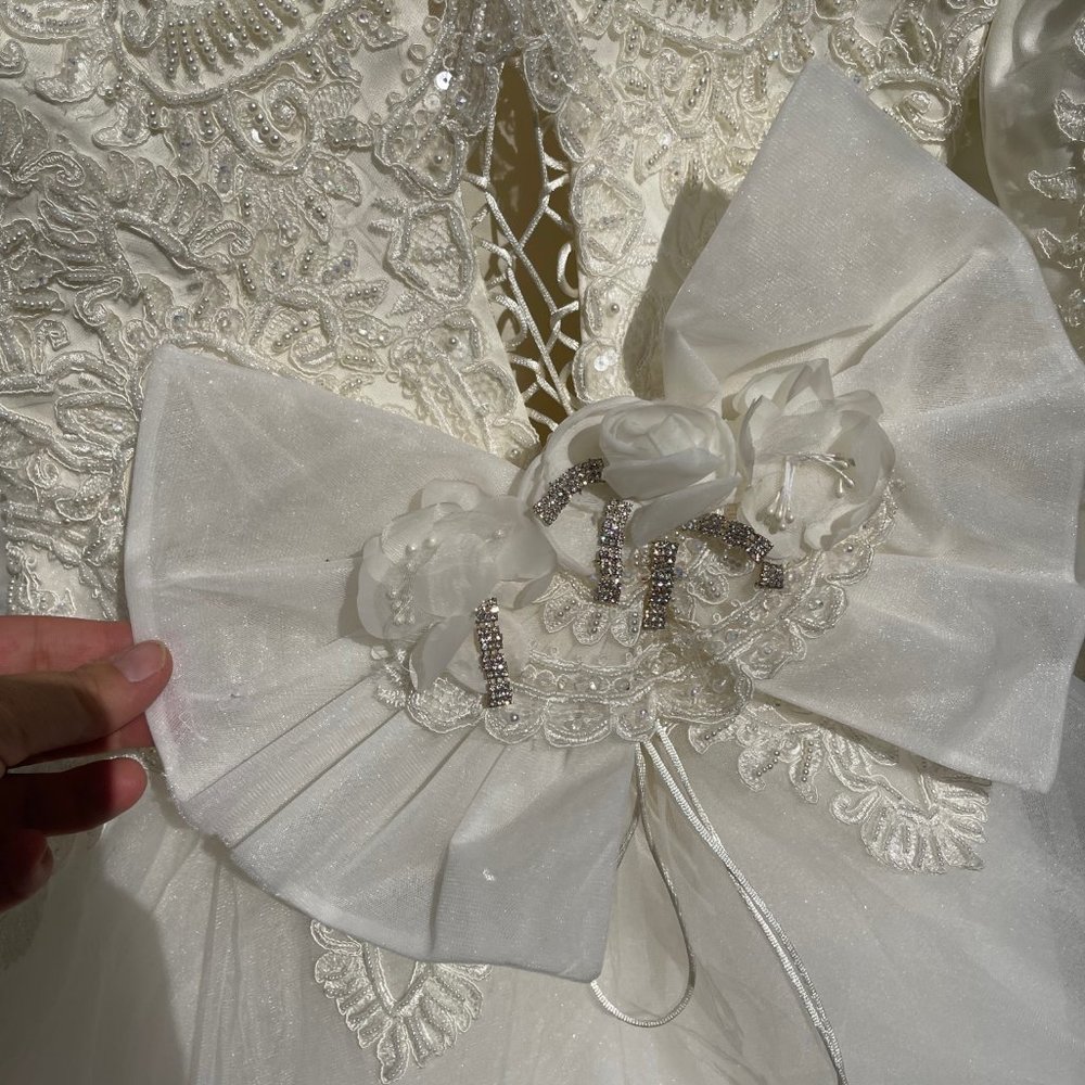 WEDDING DRESS LONG SLEEVE - Picture 6 of 12